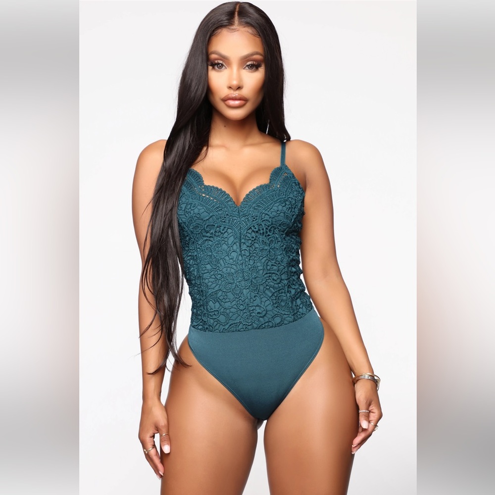 Fashion Nova lace bodysuit